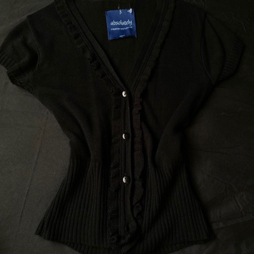 adorable black milkmaid blouse, size m! ♡